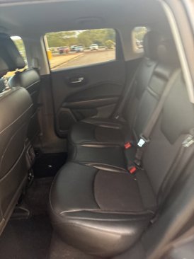 Used 2019 Jeep Compass Latitude image 11