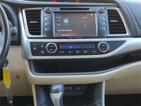 Used 2018 Toyota Highlander Plus image 16