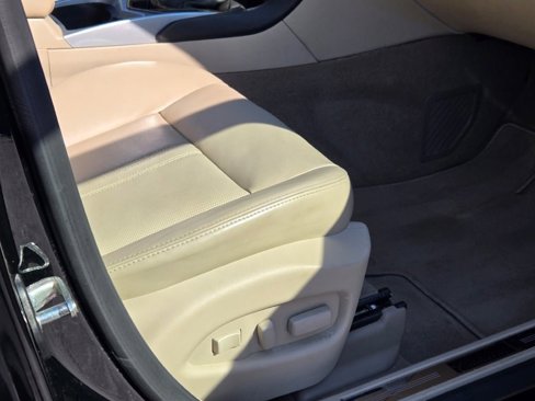 Used 2013 Cadillac SRX Performance image 6