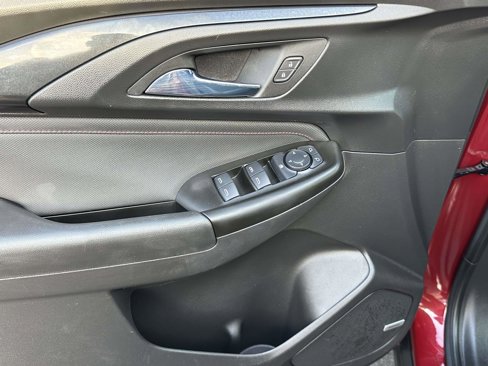 Used 2023 Chevrolet TrailBlazer RS w/ Technology Package image 16