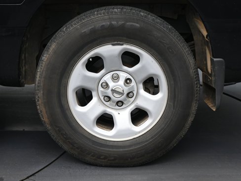 Used 2017 Nissan Titan S image 18