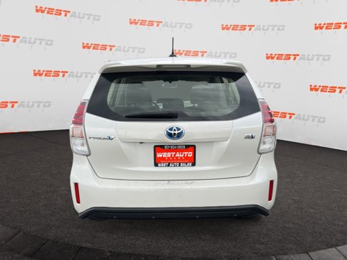 Used 2015 Toyota Prius V Three image 4