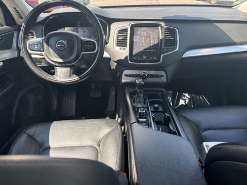 Used 2018 Volvo XC90 T5 Momentum w/ Convenience Package image 24