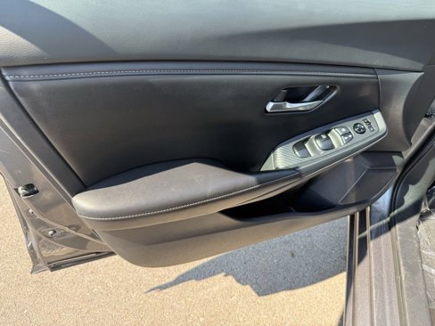 Used 2022 Nissan Sentra SV image 11