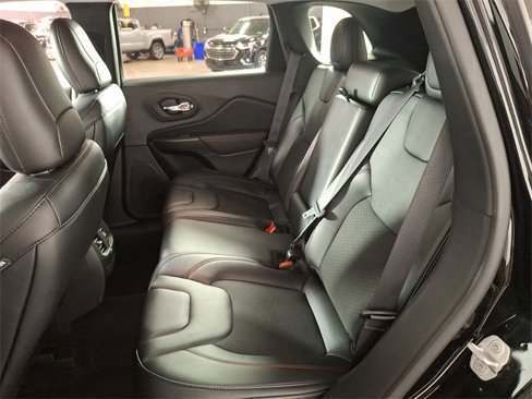 Used 2022 Jeep Cherokee Trailhawk w/ Comfort/Convenience Group image 14