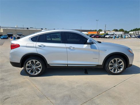 Used 2018 BMW X4 xDrive28i image 8