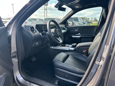 Used 2023 Mercedes-Benz GLB 250 4MATIC image 22