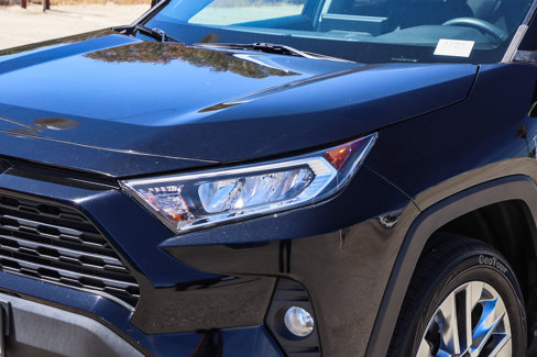 Used 2021 Toyota RAV4 XLE Premium image 5