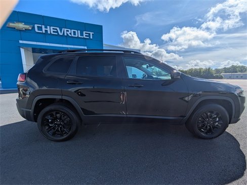 Used 2023 Jeep Cherokee Altitude Lux image 4