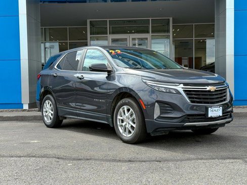 Used 2022 Chevrolet Equinox LT image 1