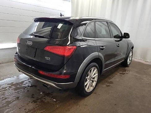 Used 2017 Audi Q5 2.0T Premium Plus w/ Technology Package image 3