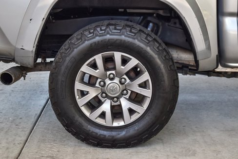 Used 2019 Toyota Tacoma SR5 image 11