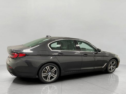 Certified 2021 BMW 530e xDrive w/ Premium Package image 2