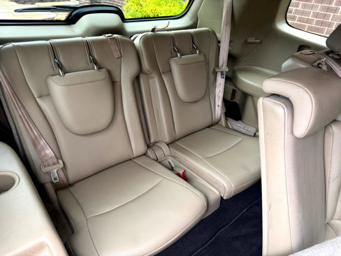 Used 2013 Toyota Highlander SE image 17