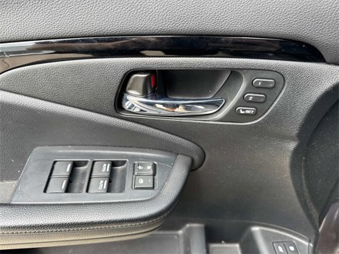 Used 2020 Honda Pilot Touring image 25