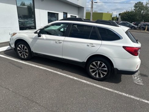 Used 2016 Subaru Outback 2.5i Limited image 3