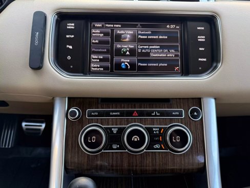 Used 2014 Land Rover Range Rover Sport HSE image 16