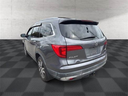 Used 2016 Honda Pilot Touring image 5