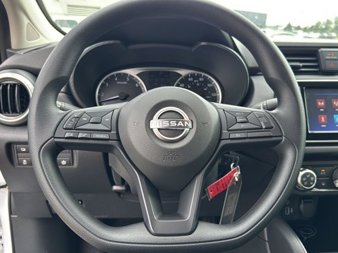 New 2025 Nissan Versa S image 17