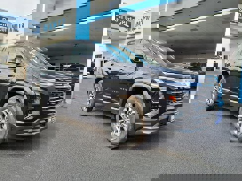 New 2025 Chevrolet Equinox LT w/ Safety and Technology Package image 2