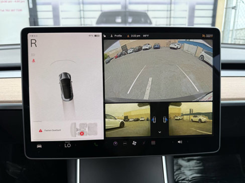 Used 2018 Tesla Model 3 Mid Range image 11