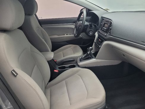 Used 2018 Hyundai Elantra SE image 21