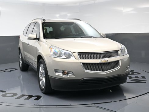 Used 2011 Chevrolet Traverse LTZ image 3