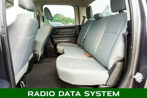 Used 2017 RAM 1500 ST w/ SXT Appearance Group image 7