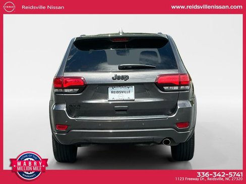 Used 2019 Jeep Grand Cherokee Altitude image 5