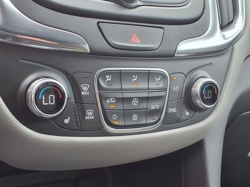 Used 2019 Chevrolet Equinox LT image 8