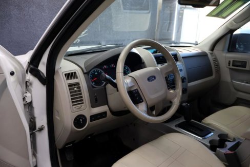 Used 2011 Ford Escape XLT w/ Class II Trailer Tow Pkg image 14