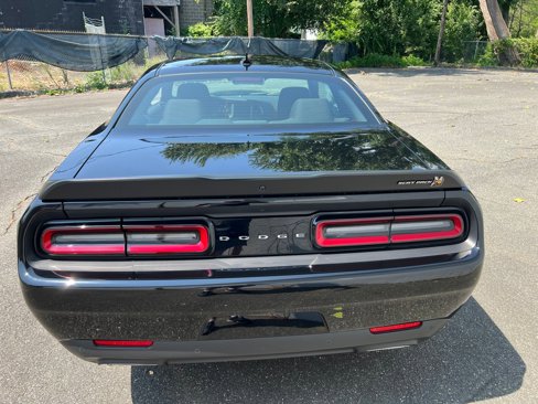 Used 2022 Dodge Challenger R/T Scat Pack image 11
