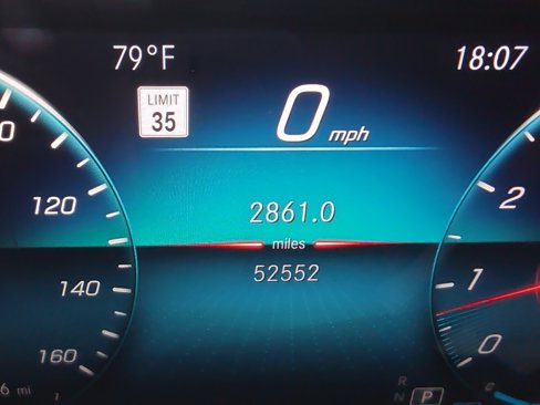 Used 2021 Mercedes-Benz GLB 250 4MATIC w/ Premium Package image 57
