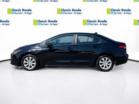 Used 2024 Toyota Corolla LE image 4