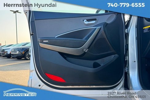 Used 2017 Hyundai Santa Fe SE image 15