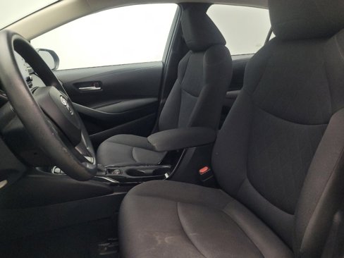 Used 2021 Toyota Corolla LE image 17