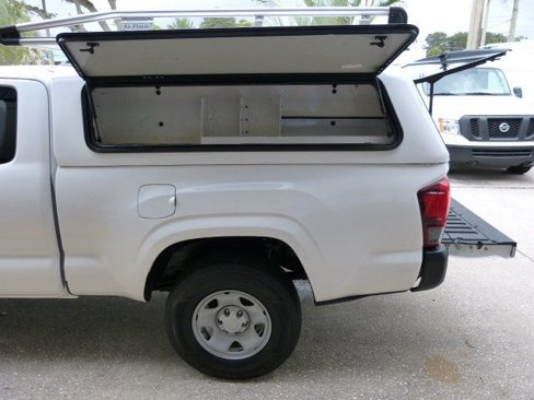 Used 2022 Toyota Tacoma SR image 16