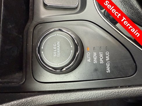 Used 2019 Jeep Cherokee Limited image 22