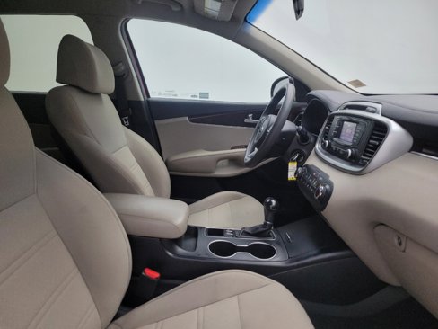 Used 2017 Kia Sorento LX image 21