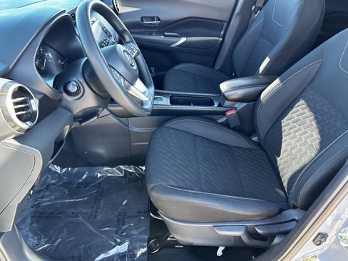 Used 2021 Nissan Kicks SV image 18