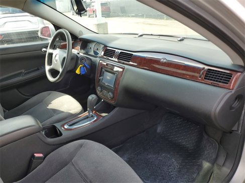 Used 2008 Chevrolet Impala LT image 26