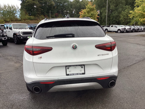 Used 2019 Alfa Romeo Stelvio Ti Sport w/ Quick Order Package 22S Sport image 6