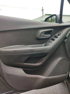 Used 2019 Chevrolet Trax LS image 16