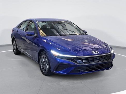 New 2025 Hyundai Elantra Blue image 3