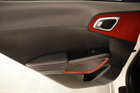 Used 2024 Kia Soul GT-Line image 17