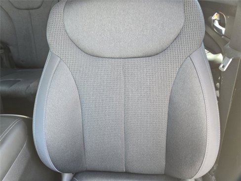 Used 2019 Hyundai Santa Fe SE image 17