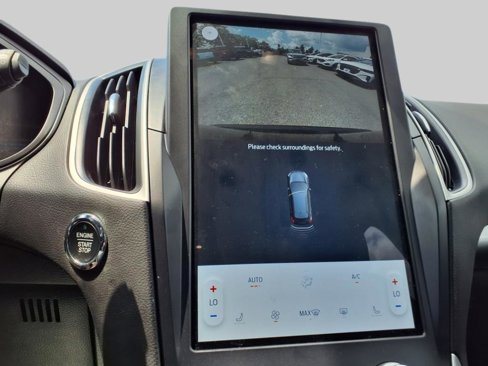 Used 2024 Ford Edge SEL image 12