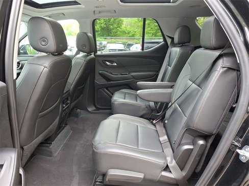 Used 2021 Chevrolet Traverse LT w/ LT Premium Package image 20