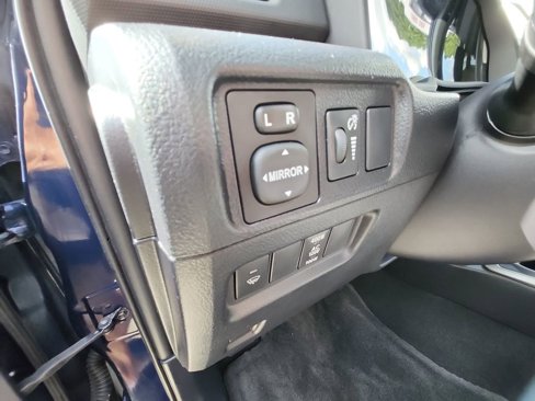 Used 2015 Toyota 4Runner SR5 image 22