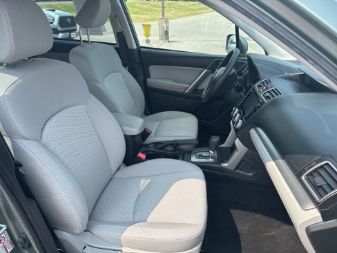 Used 2016 Subaru Forester 2.5i Premium w/ All-Weather Package image 12
